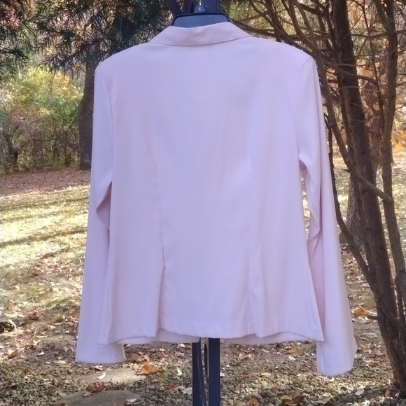 Wrapper women's fitted blazer, touch of pink, size 13 - Picture 8 of 11